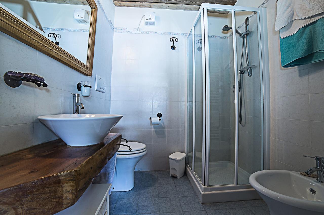 Le Thovex Bed and Breakfast La Thuile Eksteriør billede
